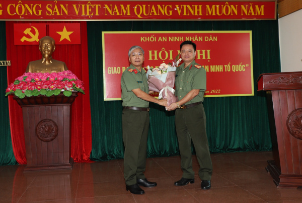 Khối An ninh nhân dân: Giao ban phong trào thi đua “Vì an ninh Tổ quốc” quý III/2022