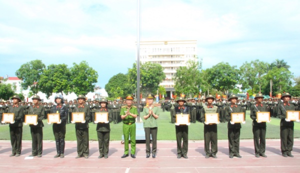 Hơn 16.000 chiến sĩ nghĩa vụ hoàn thành khoá huấn luyện tại Bộ Tư lệnh Cảnh sát cơ động